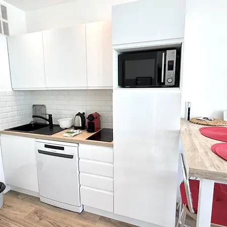 Apartman #19staywiz Us - Lenval - Balcon Lenval Sea View With Ac Promenade Des *